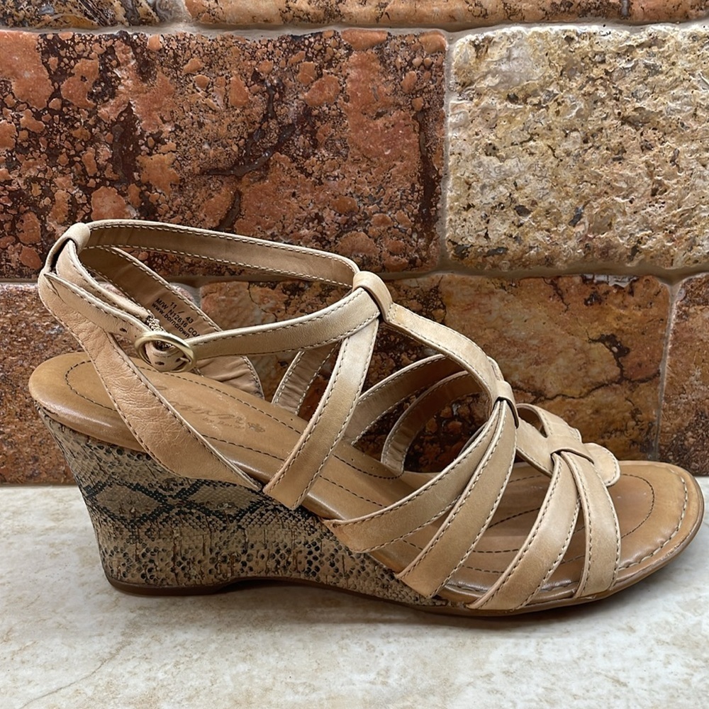 Crown Born Sandals Leather Size 11 Strappy Snake Print Heel Vedge Shoes Nude - Picture 9 of 15